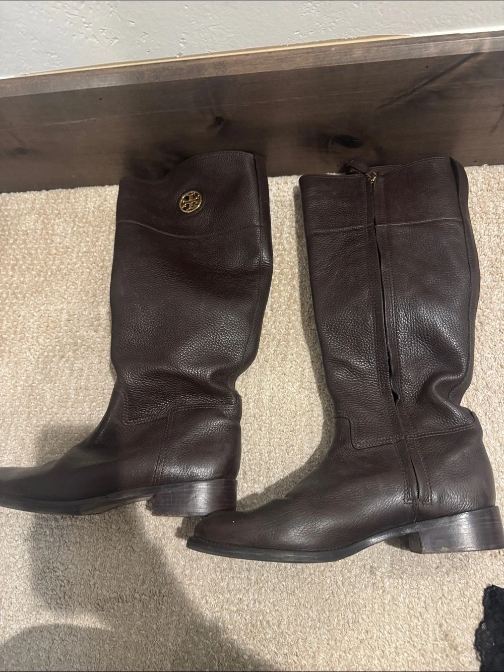 Brown Tory butch boots